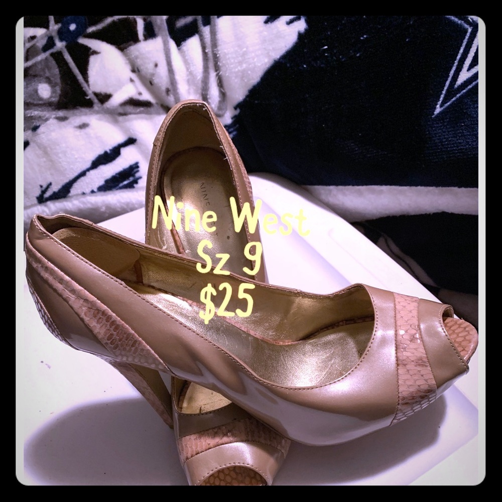 Women’s shoes